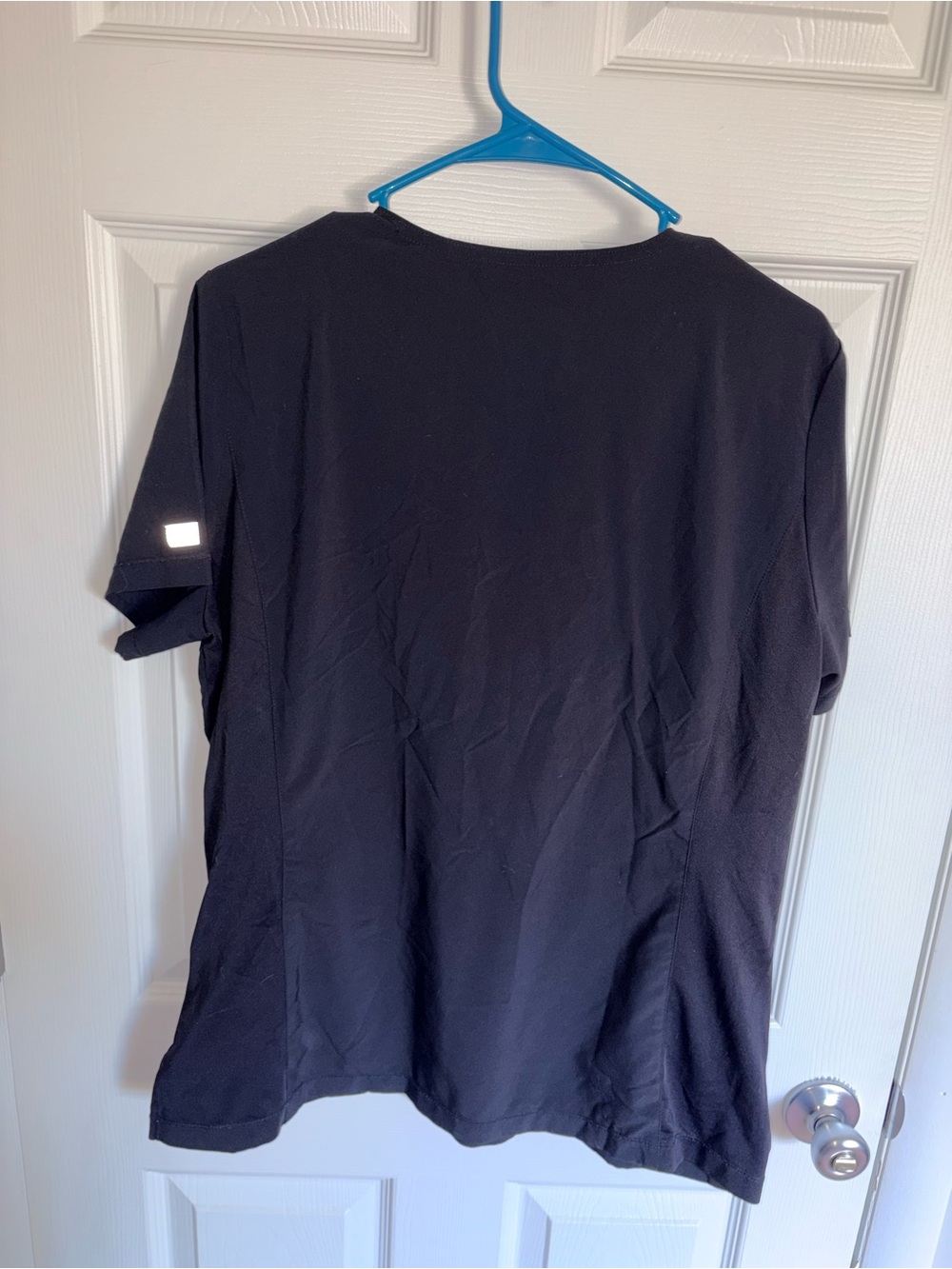 Women's Scrub Set - Picture 10 of 12